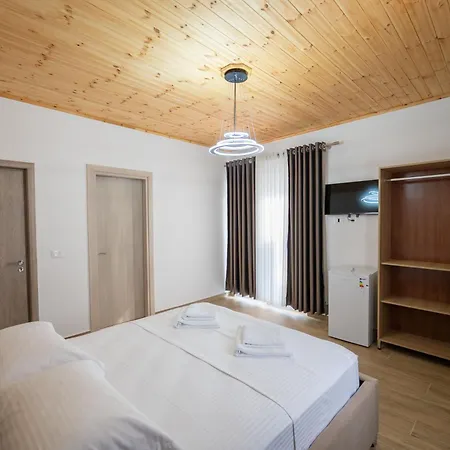 Lukas Apartamento Ksamil